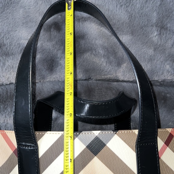 Authentic Burberry Nova Check Tote - Picture 14 of 16